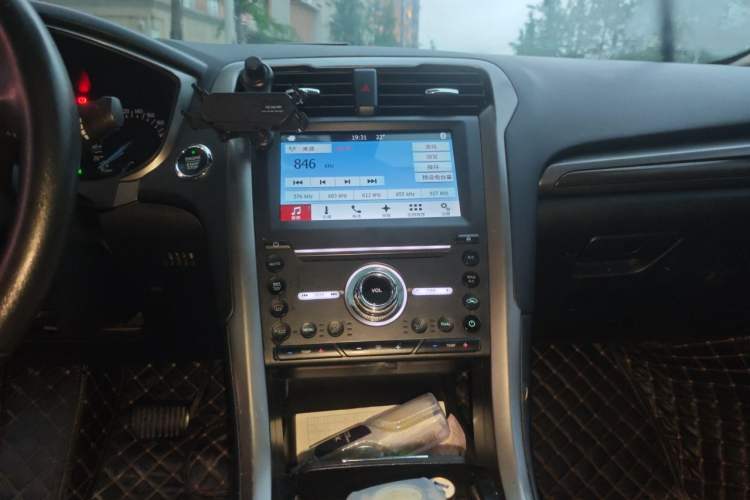 Used Ford Mondeo 2017 EcoBoost 180 Stylish Model Audio And AC Panel