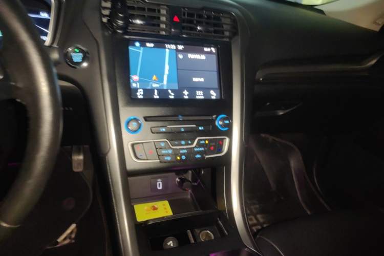 Used Ford Mondeo 2017 Facelifted EcoBoost 200 Luxury Version Audio And AC Panel