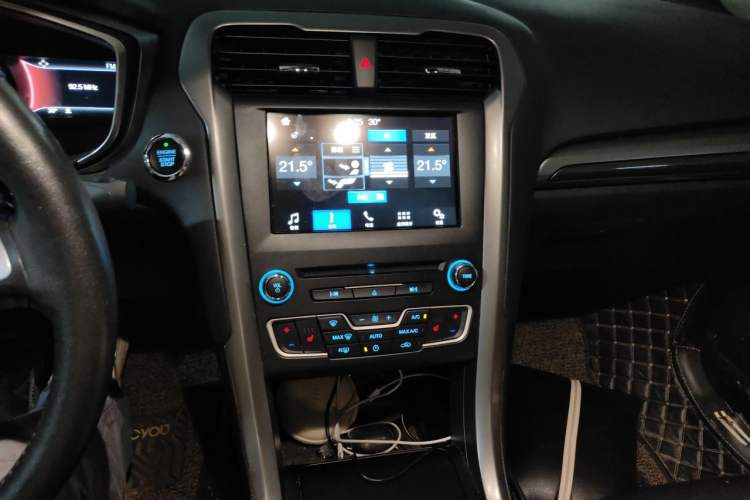Used Ford Mondeo 2017 EcoBoost 200 Luxury Model Audio And AC Panel