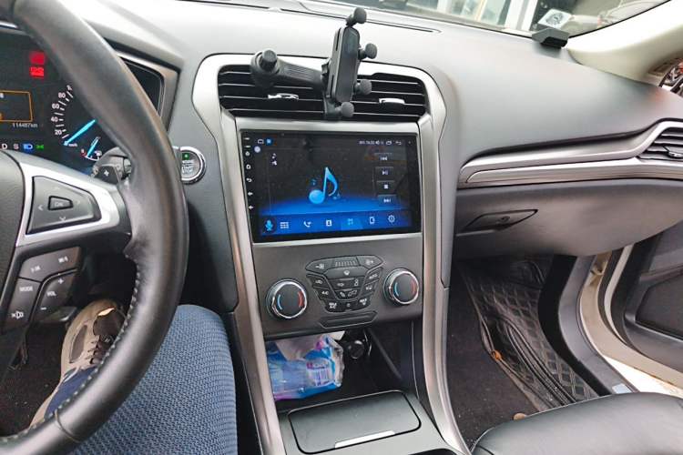 Used Ford Mondeo 2017 EcoBoost 180 Stylish Model Audio And AC Panel