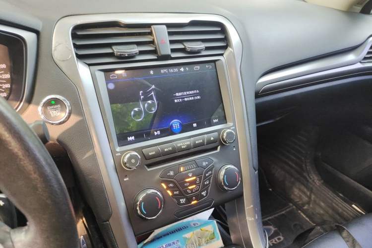 Used Ford Mondeo 2017 EcoBoost 180 Stylish Model Audio And AC Panel