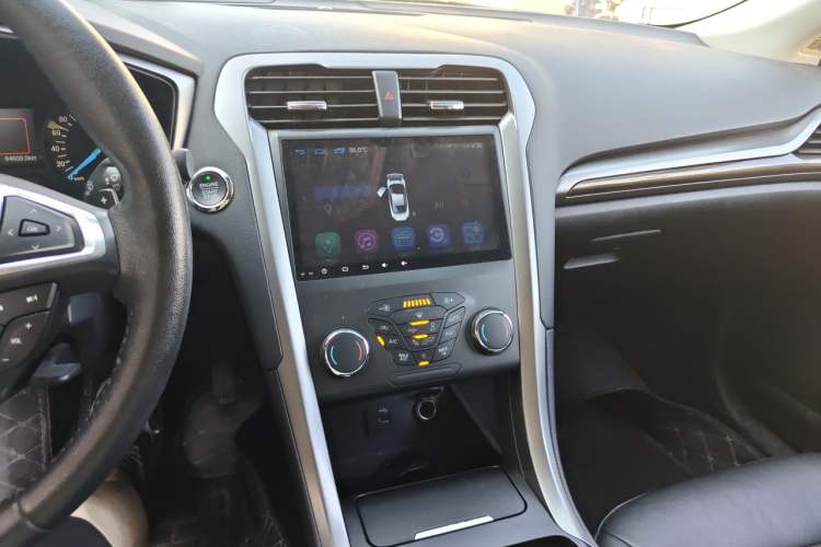Used Ford Mondeo 2017 EcoBoost 180 Stylish Model Audio And AC Panel