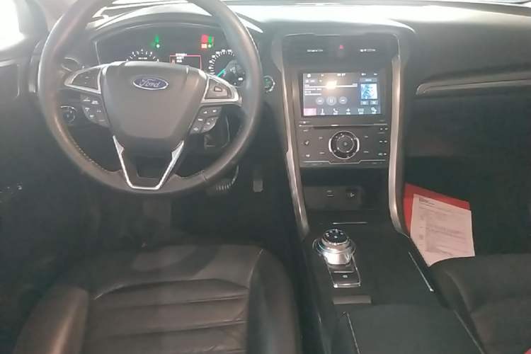 Used Ford Mondeo 2017 EcoBoost 180 Stylish Model Audio And AC Panel