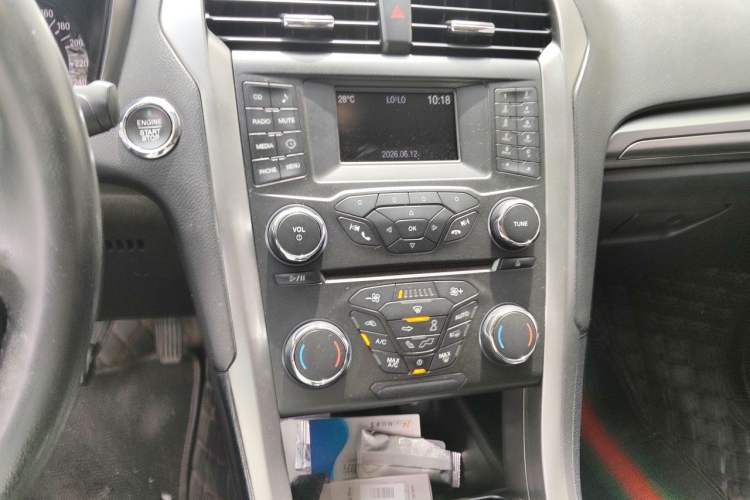 Used Ford Mondeo 2017 EcoBoost 200 Stylish Model Audio And AC Panel