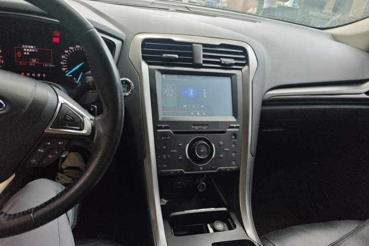 Used Ford Mondeo 2017 EcoBoost 180 Stylish Model Audio And AC Panel