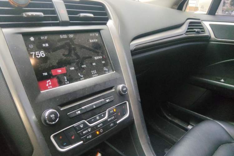 Used Ford Mondeo 2017 Restyled EcoBoost 180 Luxury Version Audio And AC Panel