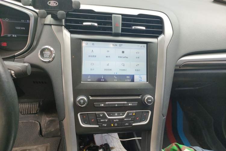 Used Ford Mondeo 2017 Restyled EcoBoost 180 Luxury Version Audio And AC Panel