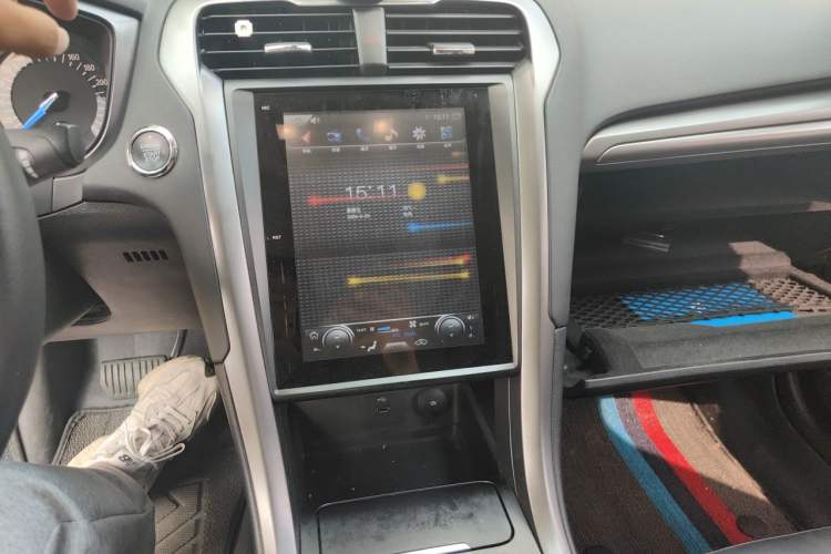 Used Ford Mondeo 2017 EcoBoost 180 Stylish Model Audio And AC Panel