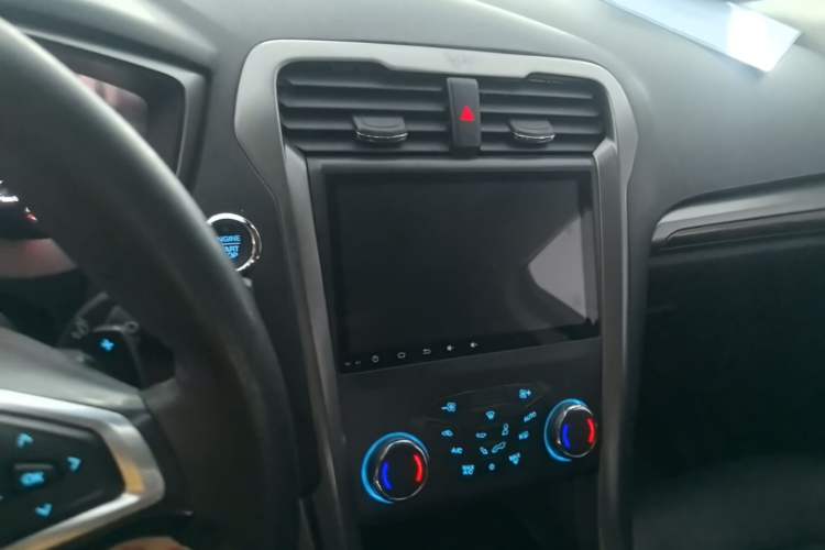 Used Ford Mondeo 2017 Facelifted EcoBoost 180 Fashion Edition Audio And AC Panel