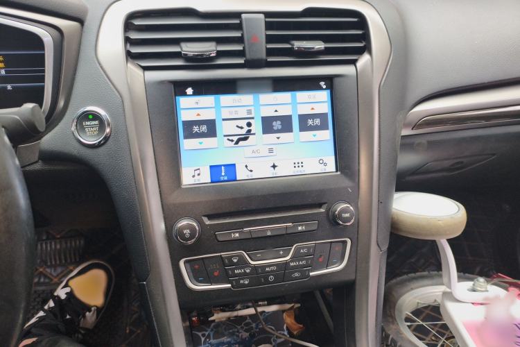 Used Ford Mondeo 2017 EcoBoost 200 Luxury Model Audio And AC Panel