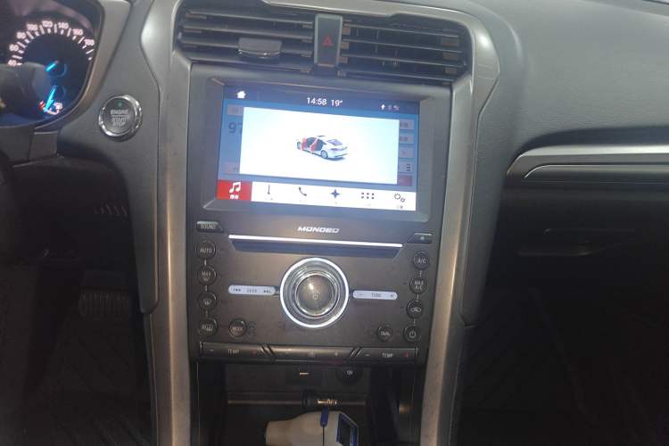 Used Ford Mondeo 2017 EcoBoost 200 Stylish Model Audio And AC Panel