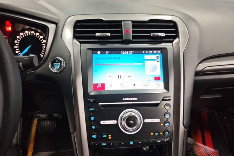 Used Ford Mondeo 2017 EcoBoost 180 Stylish Model Audio And AC Panel