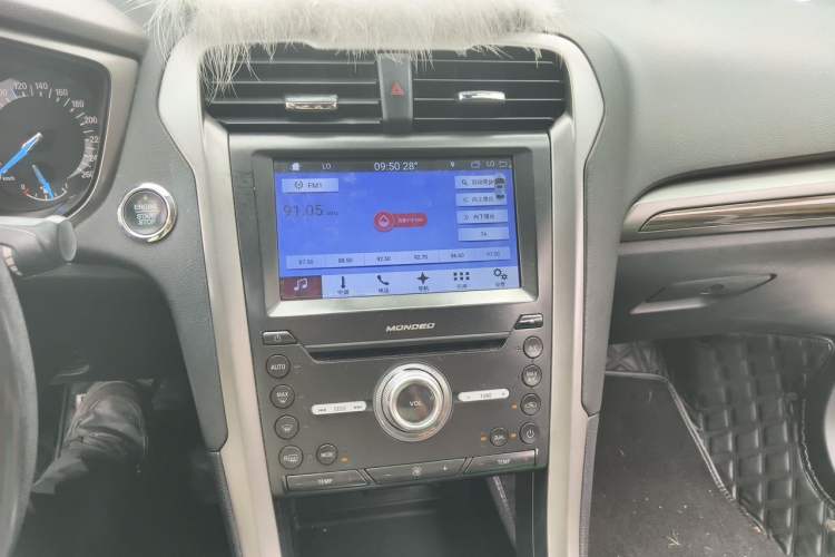 Used Ford Mondeo 2017 EcoBoost 180 Stylish Model Audio And AC Panel