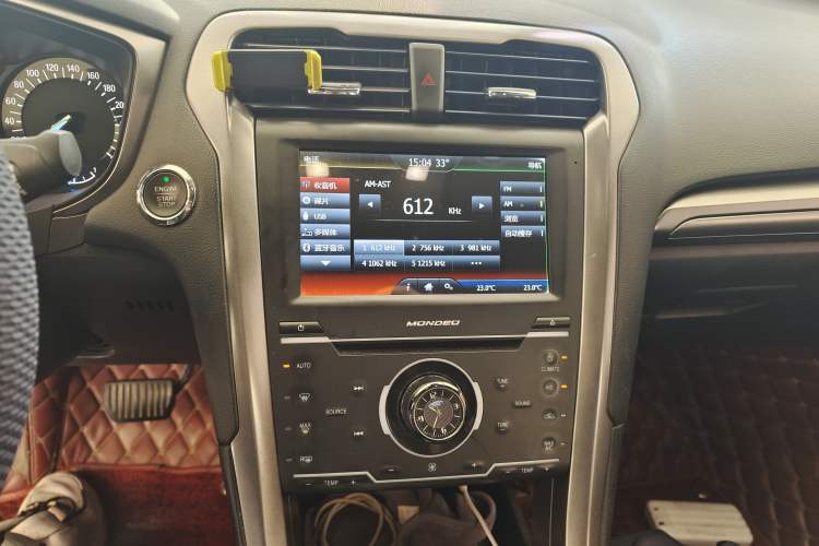 Used Ford Mondeo 2017 EcoBoost 180 Stylish Model Audio And AC Panel
