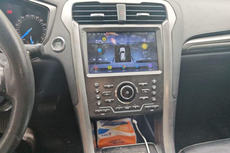 Used Ford Mondeo 2017 EcoBoost 180 Stylish Model Audio And AC Panel