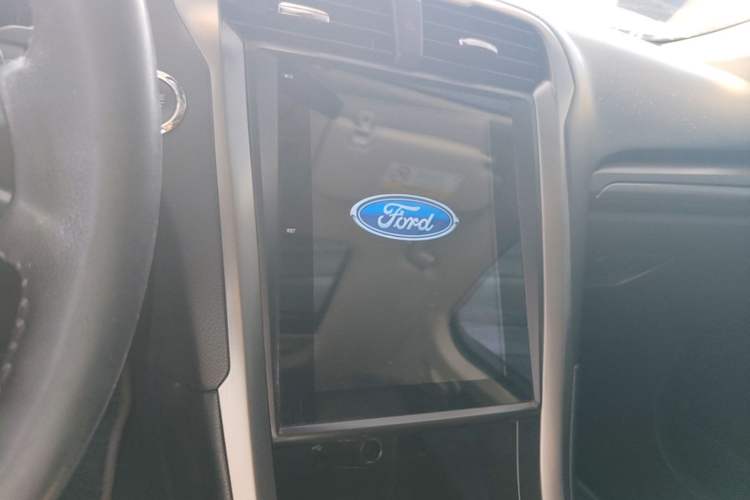 Used Ford Mondeo 2017 EcoBoost 180 Stylish Model Audio And AC Panel