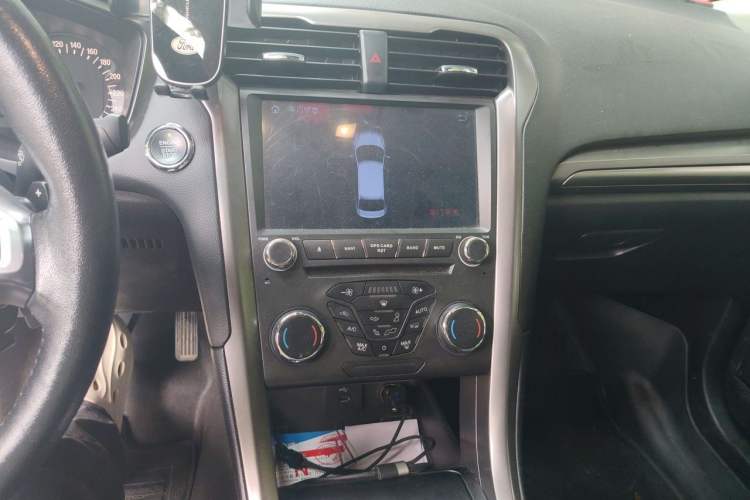 Used Ford Mondeo 2017 EcoBoost 180 Stylish Model Audio And AC Panel