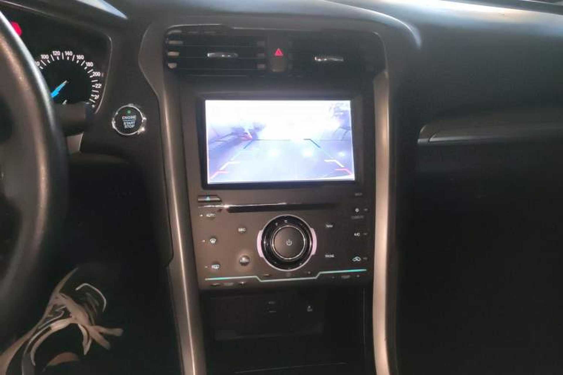 Used Ford Mondeo 2017 EcoBoost 200 Stylish Model Audio And AC Panel