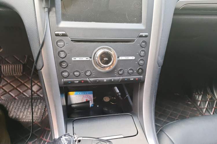 Used Ford Mondeo 2017 Facelifted EcoBoost 180 Fashion Edition Audio And AC Panel