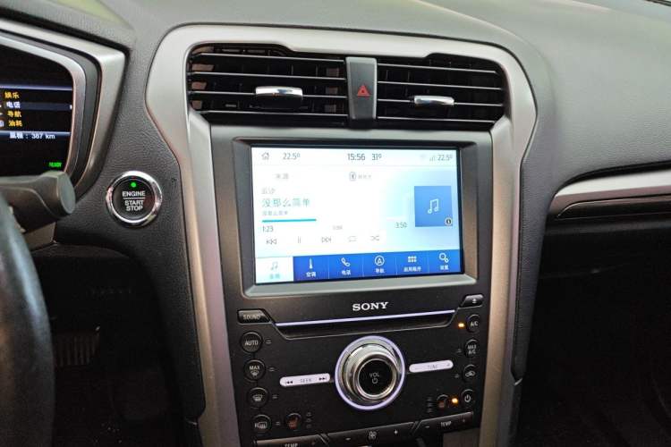 Used Ford Mondeo 2017 2.0L HEV ZhiZun Flagship Version Audio And AC Panel