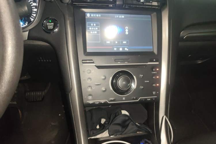 Used Ford Mondeo 2017 EcoBoost 180 Stylish Model Audio And AC Panel