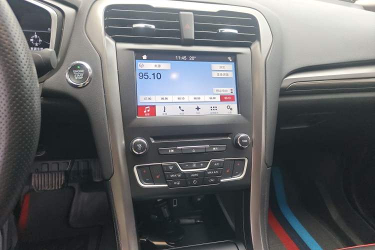 Used Ford Mondeo 2017 EcoBoost 180 Luxury Model Audio And AC Panel