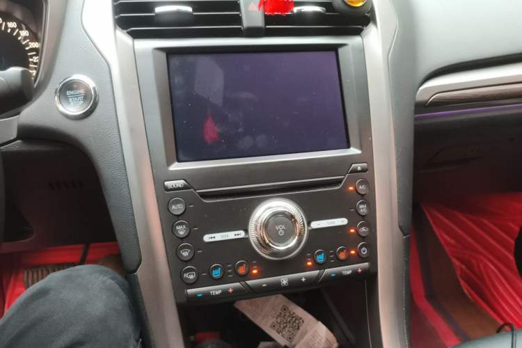 Used Ford Mondeo 2017 EcoBoost 180 Luxury Model Audio And AC Panel