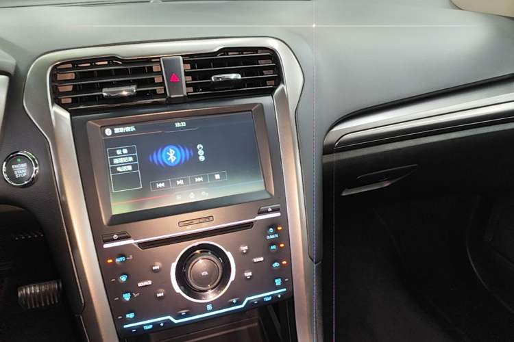 Used Ford Mondeo 2017 EcoBoost 180 Stylish Model Audio And AC Panel