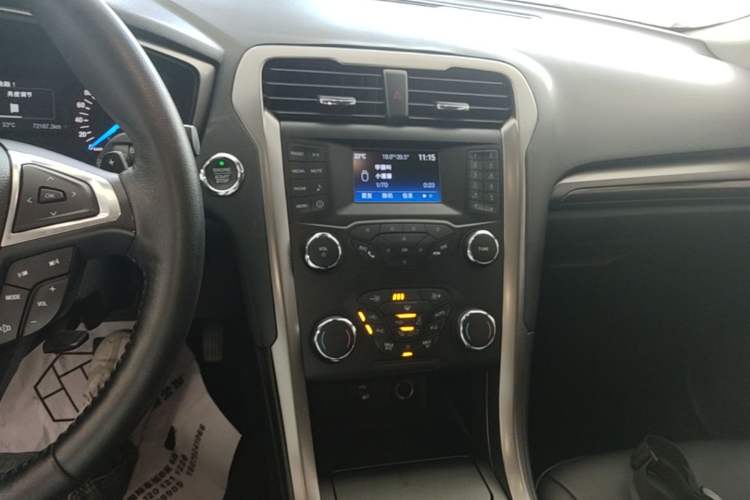 Used Ford Mondeo 2017 Facelifted EcoBoost 180 Fashion Edition Audio And AC Panel