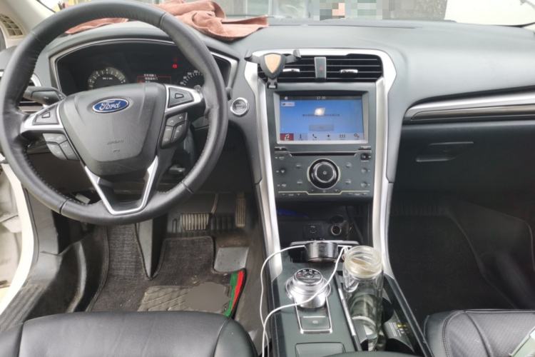 Used Ford Mondeo 2017 Facelifted EcoBoost 180 Fashion Edition Center Console