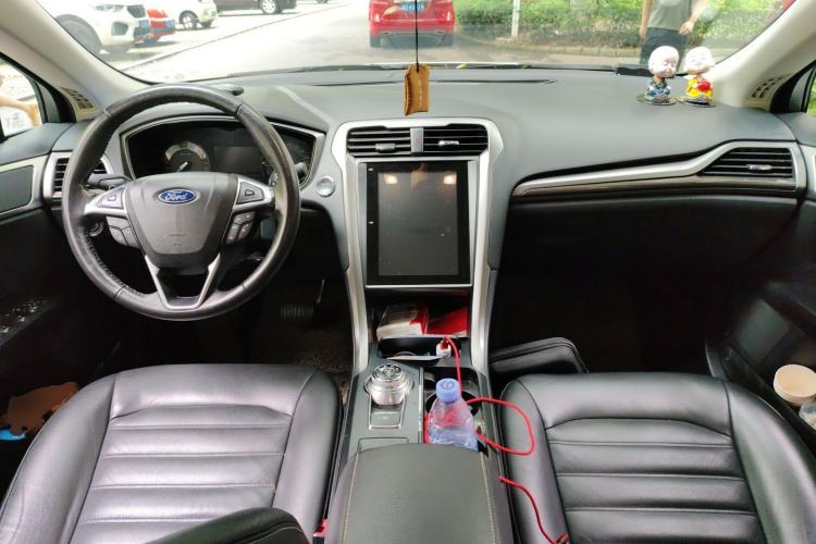 Used Ford Mondeo 2017 Facelifted EcoBoost 180 Fashion Edition Center Console