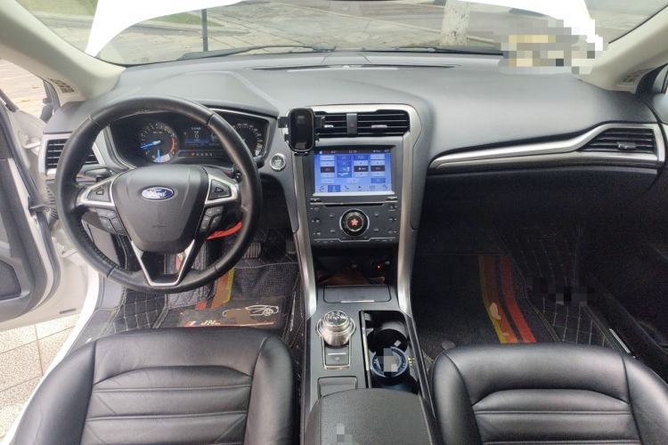 Used Ford Mondeo 2017 EcoBoost 200 Stylish Model Center Console