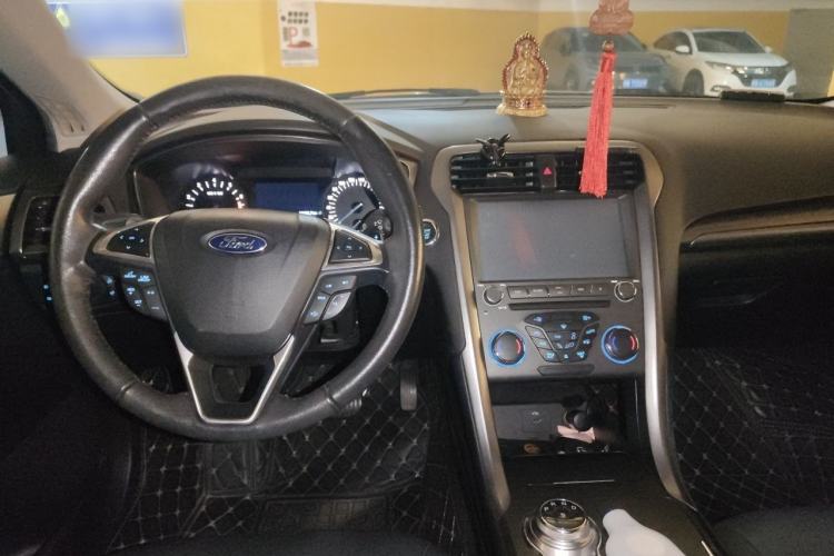 Used Ford Mondeo 2017 Facelifted EcoBoost 180 Fashion Edition Center Console