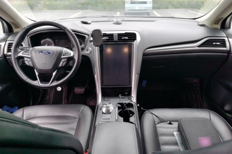 Used Ford Mondeo 2017 Facelifted EcoBoost 180 Fashion Edition Center Console
