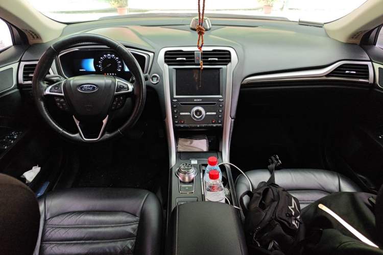 Used Ford Mondeo 2017 2.0L HEV ZhiZun Flagship Version Center Console