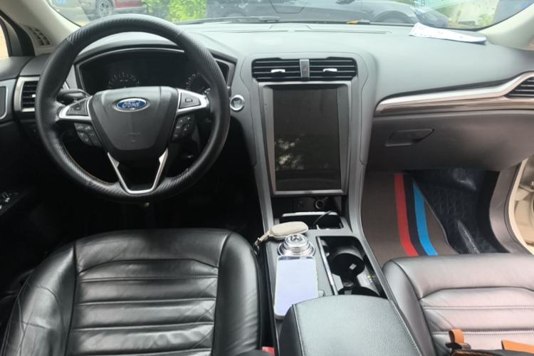 Used Ford Mondeo 2017 Facelifted EcoBoost 180 Fashion Edition Center Console