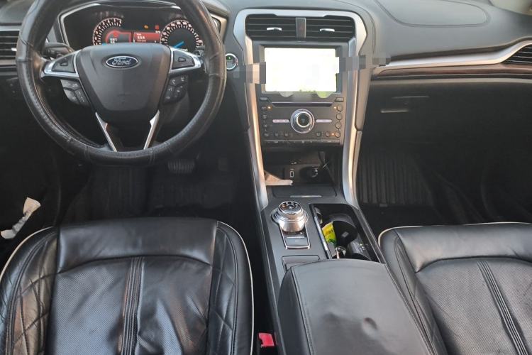Used Ford Mondeo 2017 EcoBoost 245 Flagship Model Center Console