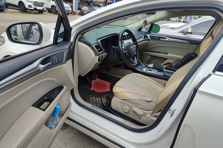 Used Ford Mondeo 2017 EcoBoost 180 Comfort Model Driver Seat