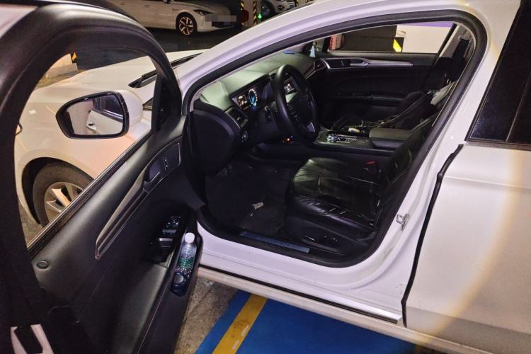 Used Ford Mondeo 2017 EcoBoost 200 Stylish Model Driver Seat