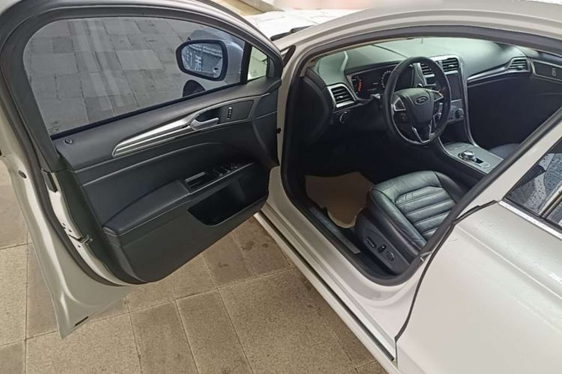 Used Ford Mondeo 2017 EcoBoost 180 Stylish Model Driver Seat