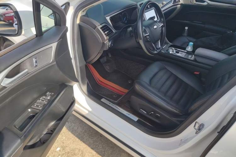 Used Ford Mondeo 2017 EcoBoost 180 Stylish Model Driver Seat