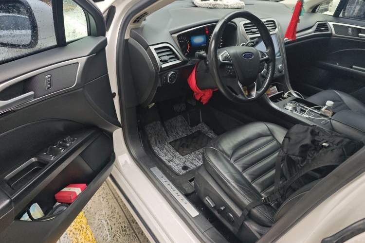 Used Ford Mondeo 2017 EcoBoost 200 Stylish Model Driver Seat