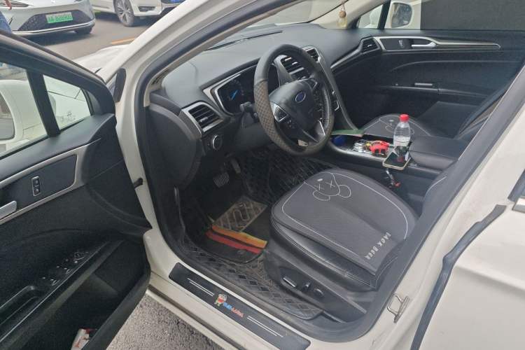Used Ford Mondeo 2017 EcoBoost 200 Luxury Model Driver Seat
