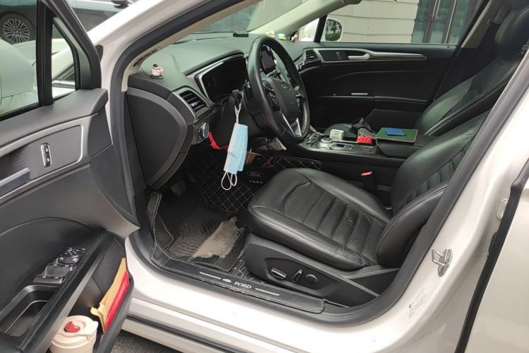 Used Ford Mondeo 2017 EcoBoost 200 Luxury Model Driver Seat