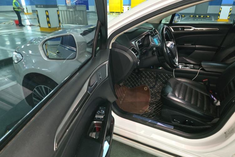 Used Ford Mondeo 2017 EcoBoost 200 Stylish Model Driver Seat