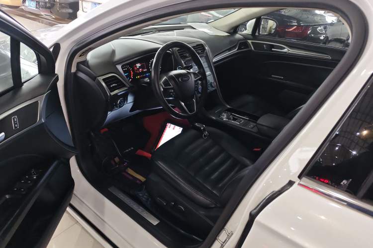 Used Ford Mondeo 2017 EcoBoost 180 Stylish Model Driver Seat