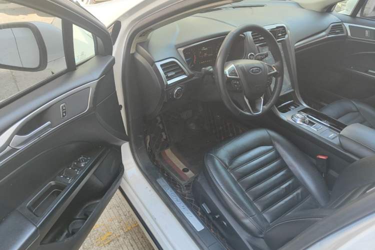 Used Ford Mondeo 2017 EcoBoost 180 Stylish Model Driver Seat