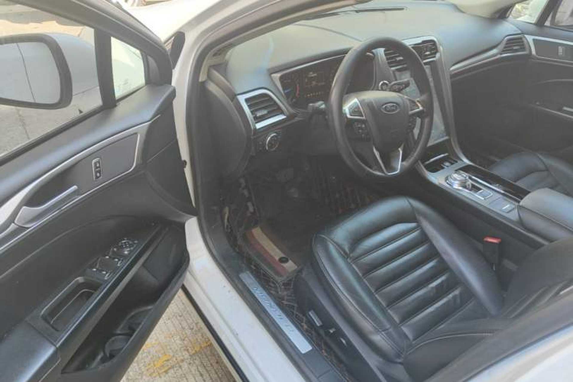 Used Ford Mondeo 2017 EcoBoost 180 Stylish Model Driver Seat