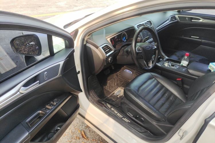 Used Ford Mondeo 2017 EcoBoost 180 Stylish Model Driver Seat