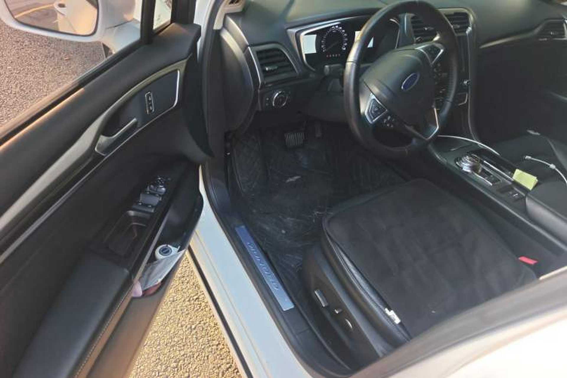 Used Ford Mondeo 2017 EcoBoost 200 Luxury Model Driver Seat